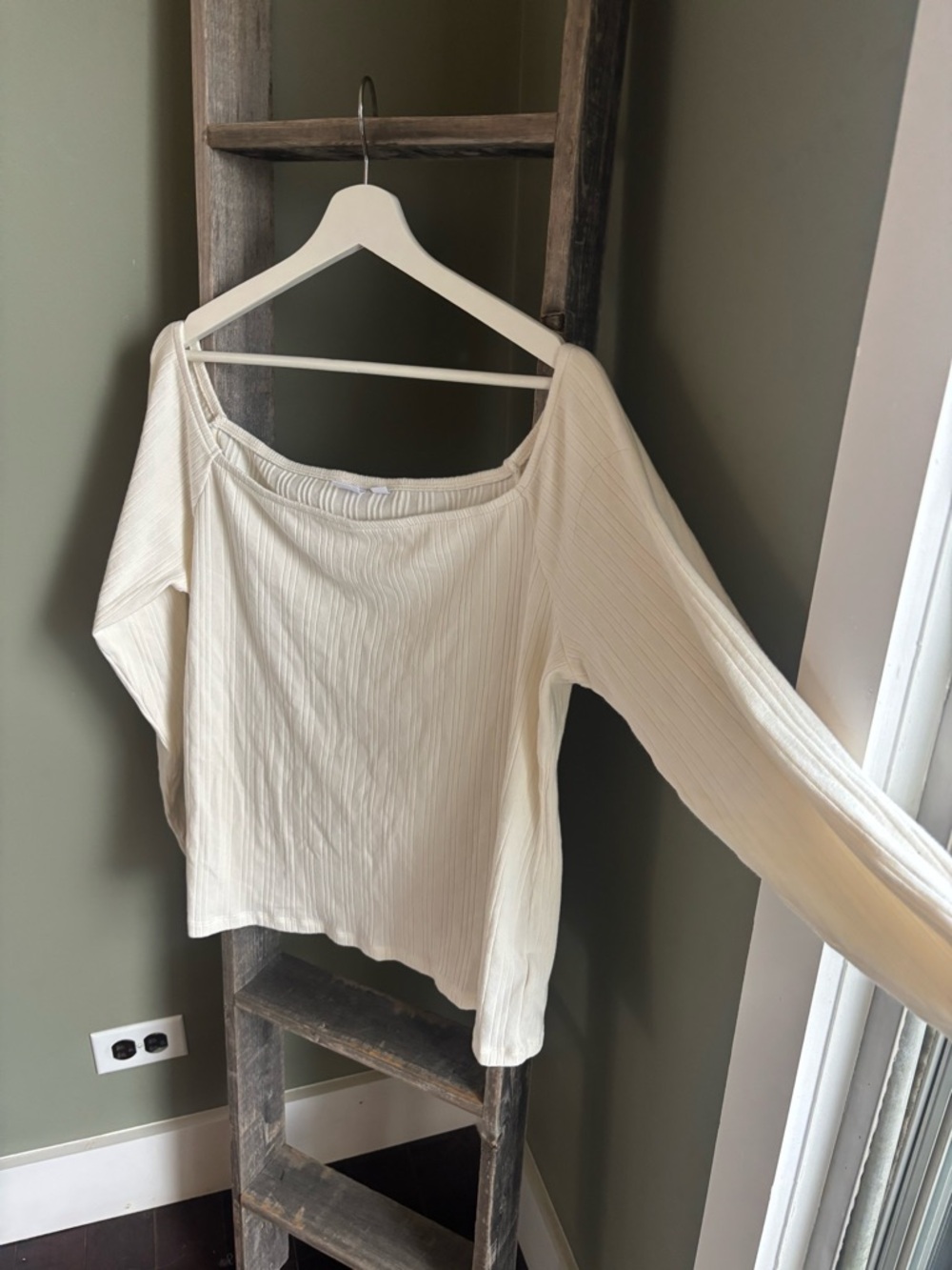 Gap Ribbed Boatneck Top - Picture 7 of 8